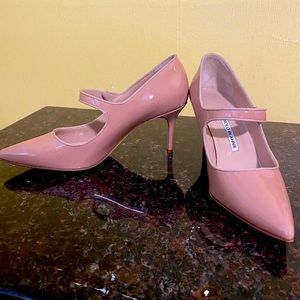 Women’s Mary Jane heels
